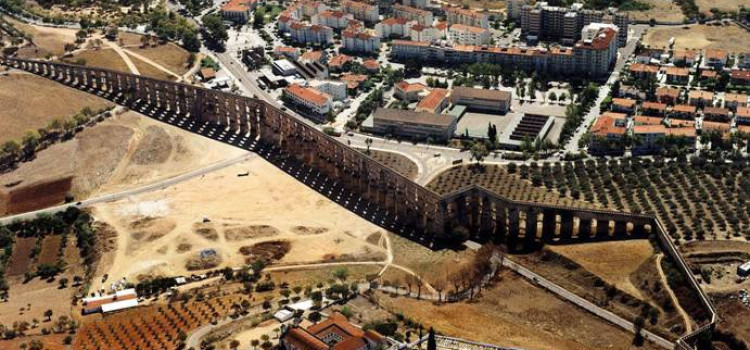 The Aqueduct of Amoreira in Elvas The Aqueduct of Amoreira in Elvas